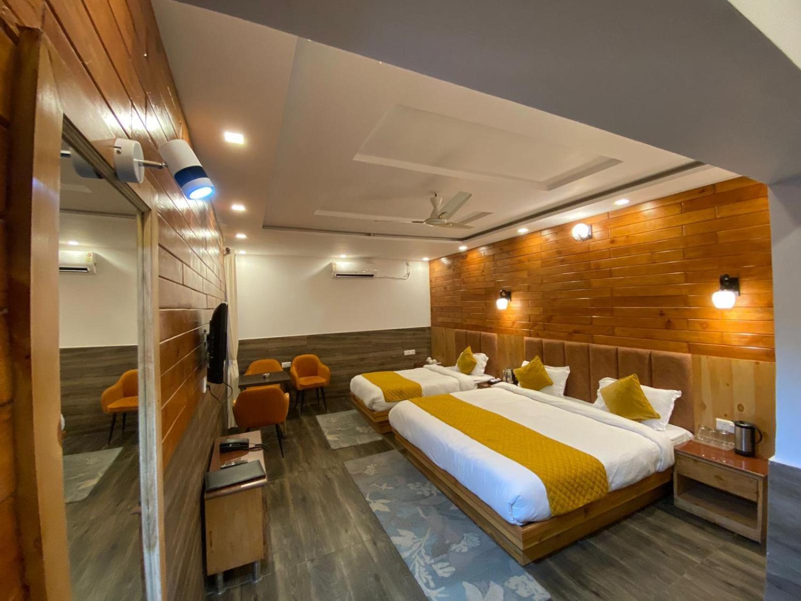 The Aesthetic Hotel & Restaurant Bhīm Tāl Exteriér fotografie