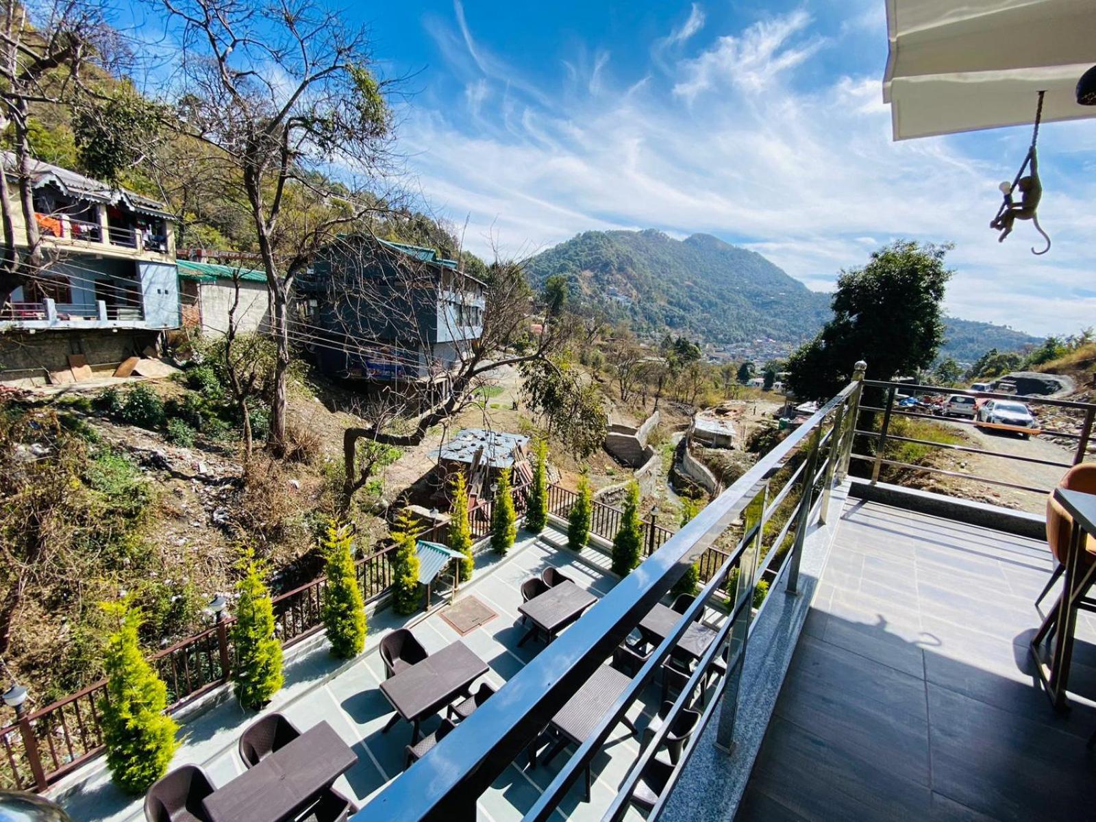 The Aesthetic Hotel & Restaurant Bhīm Tāl Exteriér fotografie